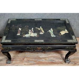 Asia 20th Century: Black Lacquered Coffee Table With Animated Scene Decorations In Hard Stone  