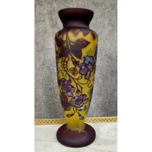 Acid-etched, Multi-layered Glass Vase – Art Nouveau Style Floral Decoration
