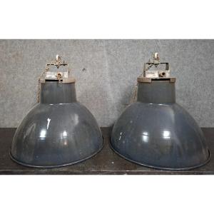 Pair Of Industrial Hangers In Enamelled Sheet Metal - 20th Century ( Lot A)