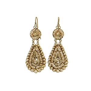 Orecchini in oro e perle