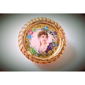 Miniature Art Deco Brooch On Mother-of-pearl Set With Diamonds