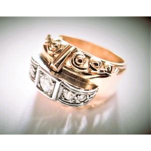 Art Deco Ring With Diamonds In Rose Gold And Platinum