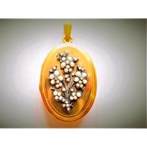 18-carat Gold Art Deco Pendant Set With Pearls  