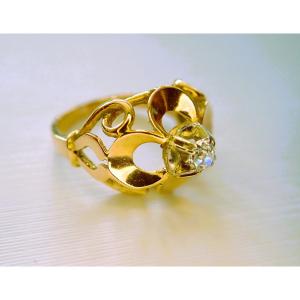 Art Deco Diamond Ring In 18-karat Gold