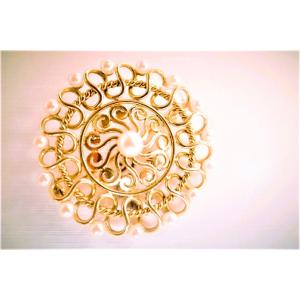 Vintage Brooch Set With 18-carat Gold Pearls