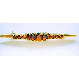 1960s Garnet-set Brooch