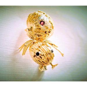 18-carat Gold Bird Motif Brooch With Rubies And Sapphires