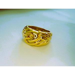 18-karat Gold Gadroon Ring