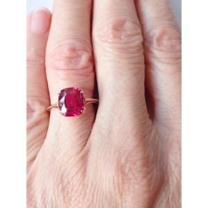 Art Deco 18-carat Gold Ring With Red Stone