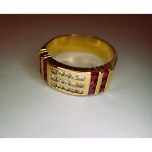 1960s 18-carat Gold Ring Set With Diamonds And Rubies 
