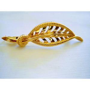 18-karat Gold Brooch