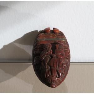 Snuffbox With Sculpted Relief Decoration.