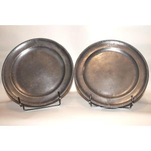 Pair Of Plates With A Beaded Edge In Punched Pewter By Laurent Morand In Lyon, 17th Century
