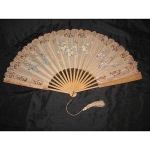 Fan In Painted Organza Decorated With Birds And Flowers, Early 20th Century