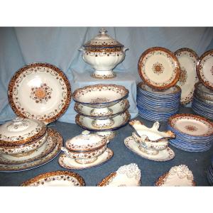 87-piece Dinner Service In Fine Bordeaux Earthenware, Louis XV Decor, Th. 19th J. Old Man