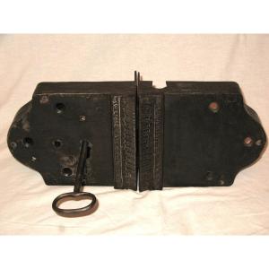 Strong Wrought Iron House Lock With Its 18th Century Key, Total Length: 41 Cm