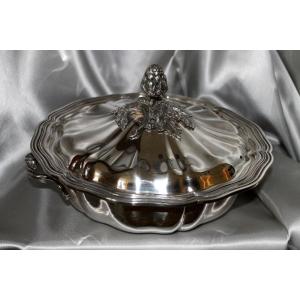 Covered Vegetable Dish In Silver Metal With Decoration Of Nets And Artichokes, Louis XV Style, 20th Century
