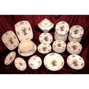 Sarreguemines Earthenware Dinner Service With Rustic Decor And Large Bouquet, Early 20th Century