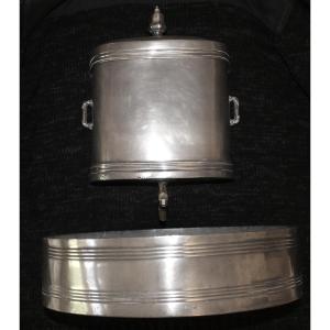 Wall Fountain In Tin Hallmarked By Claude Antoine Gonnet In Besançon In 1785, 18th Century