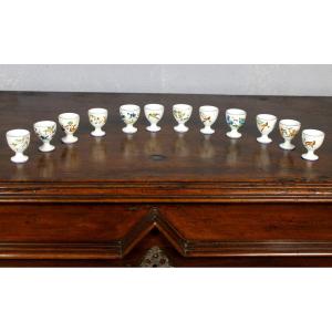12 Egg Cups In Fine Bordeaux Earthenware, Nella Service, Birds And Flowers In Japanese Style, 19th Century