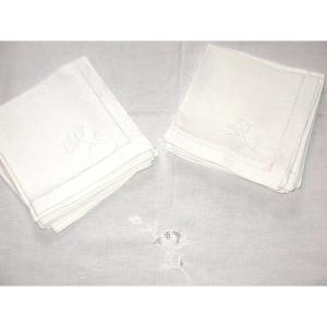 Tablecloth In White Embroidery And Days With Its 12 Napkins