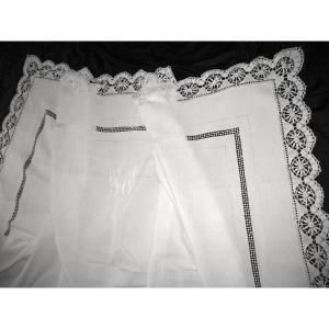 Yarn Sheet With Back In Embroidery Of Days And Bobbin Lace At The Beginning Of The 20th Century