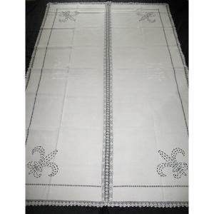 Large Royalist Tablecloth Decorated With Embroidered Fleur-de-lys, Late 19th Century