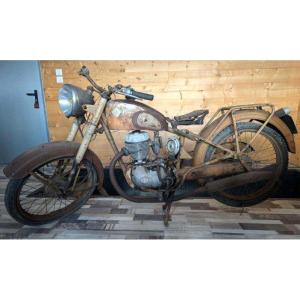 Motorcycle New Map C175 Year 1955, To Restore Or For Decoration