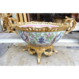 Bayeux Porcelain Cup, Rocaille Bronze Mount