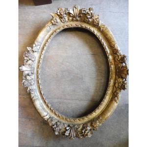 Oval Frame In Carved And Gilded Wood, 18th Century