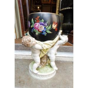 19th Century Dresden Porcelain Vase With Cupids Decor
