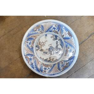 Cardinal Dish In Nevers Earthenware, 17th Century 