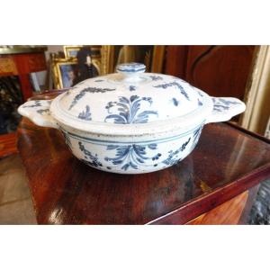 Covered Bowl In Earthenware From La Tronche, 18th Century 