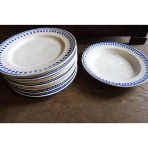 Set Of Twelve Tournai Porcelain Plates
