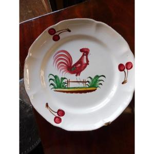 19th Century Eastern Earthenware Plate Decorated With A Rooster And Cherries 