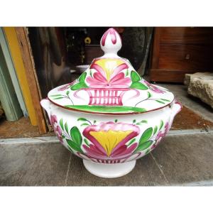 19th Century Lunéville Earthenware Soup Tureen By Keller And Guerin 