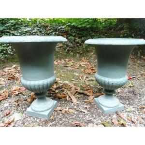 Pair Of Medici Vases In Cast Iron 19th Century  