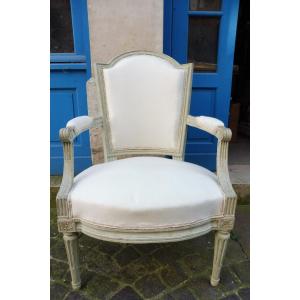 Louis XVI Period Cabriolet Armchair In Lacquered Wood 