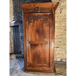 18th Century Lyonnaise Walnut Bonnetière