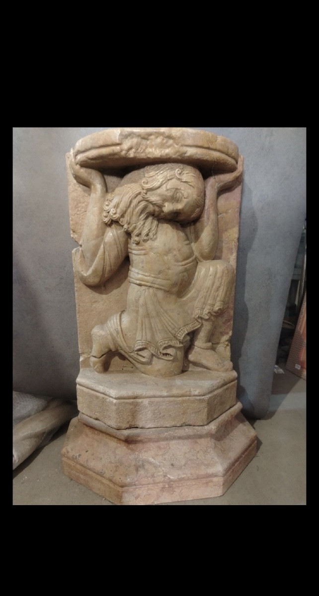 Figura stilofora medievale in marmo siciliano XIII-XIV sec da lesena o pulpito.-photo-1