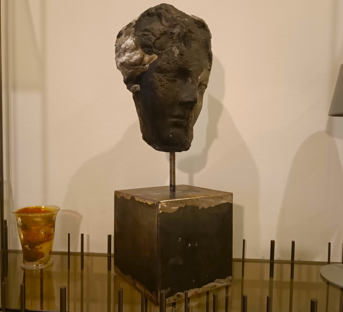 Scultura in cera, gesso e black carbon “ Il volto”  di Alessandro La Motta-photo-5