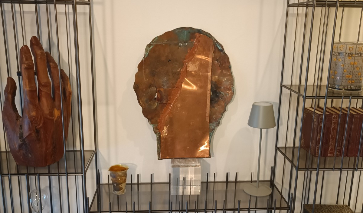 Scultura  maschera del '900 in rame ossidato -photo-3