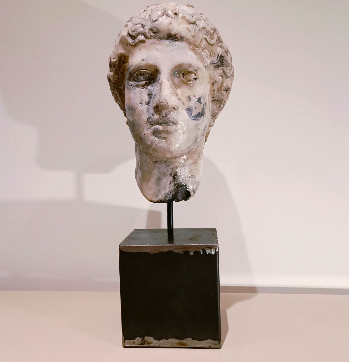 Scultura di Hera mitologia greca in gesso,cera e carbone-photo-2