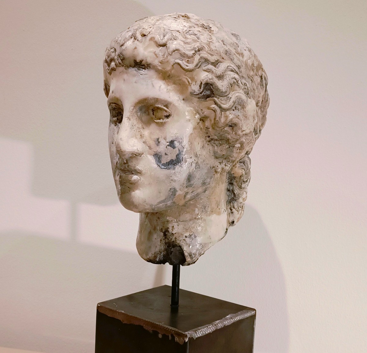 Scultura di Hera mitologia greca in gesso,cera e carbone-photo-4