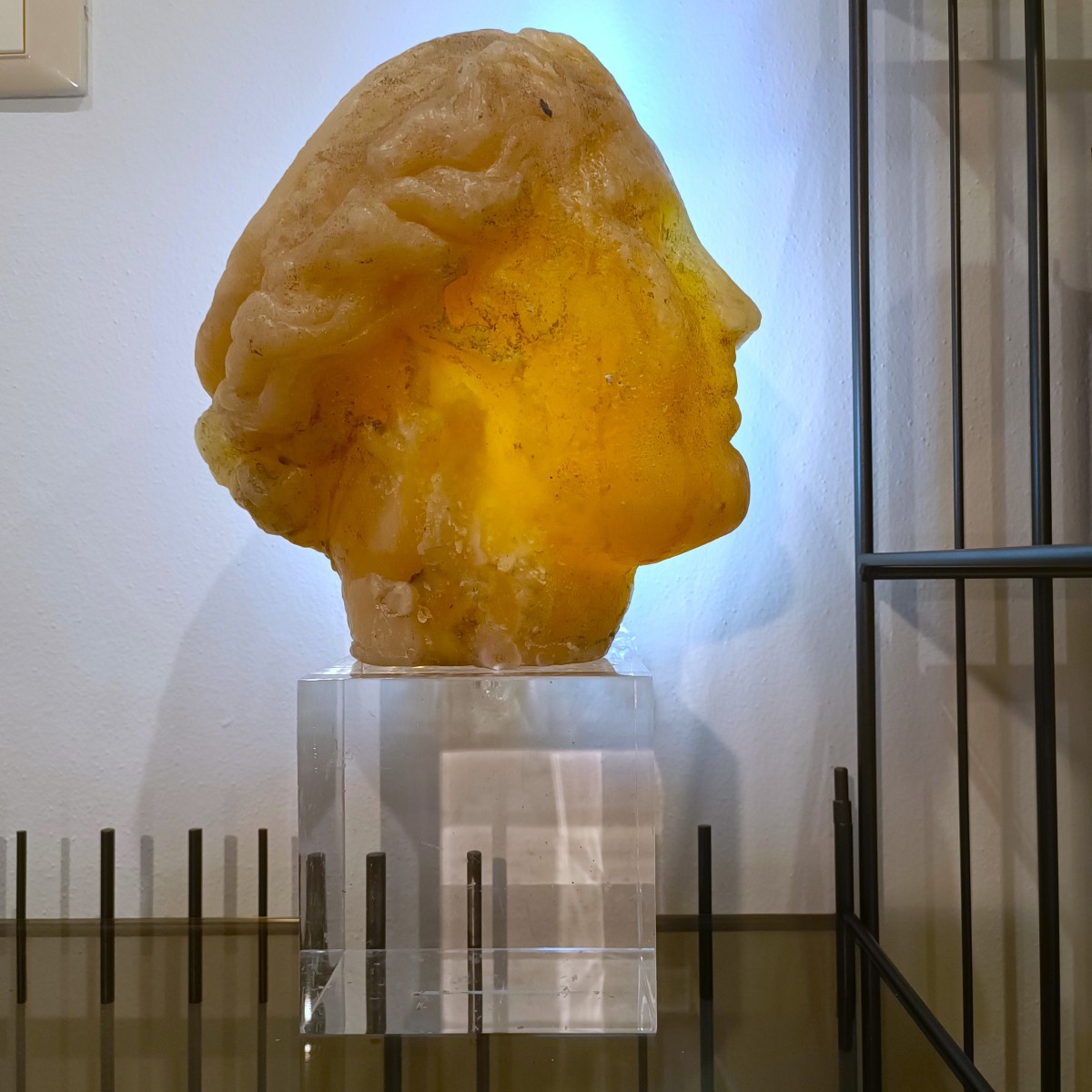 Scultura accademica del ‘900 in cera testa di Venere effetto ambra-photo-4