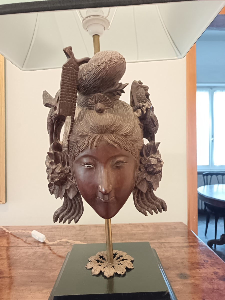 Tre lampade da tavolo con maschere Balinesi in legno XIX secolo-photo-2