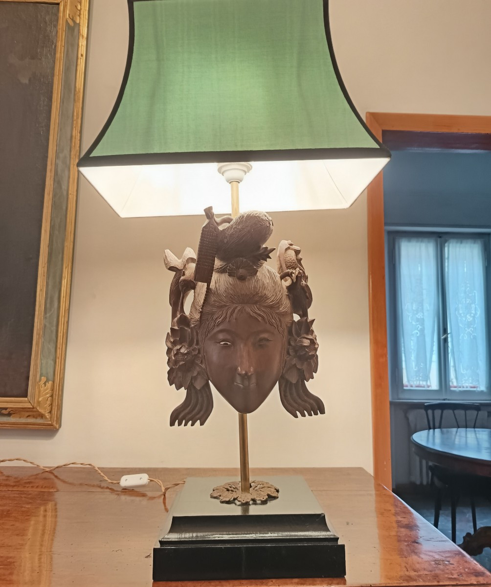 Tre lampade da tavolo con maschere Balinesi in legno XIX secolo-photo-1