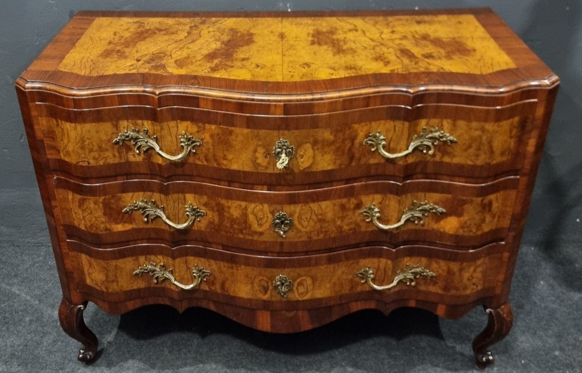 Cassettone Emiliano del ‘700 in legno di noce e olivo -photo-4