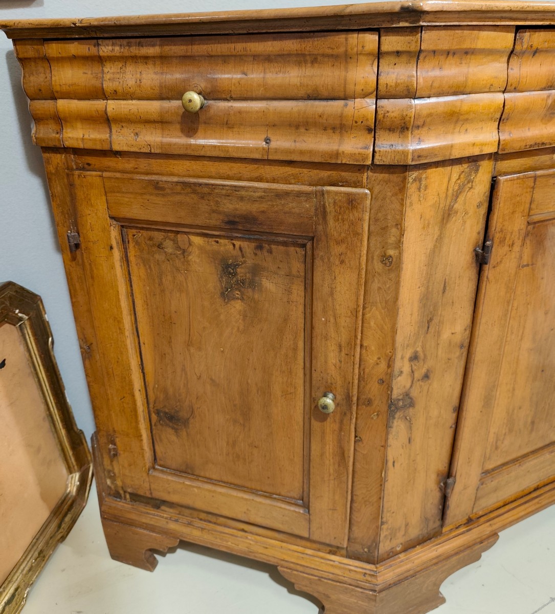 Credenza toscana scantonata in noce del 700-photo-2