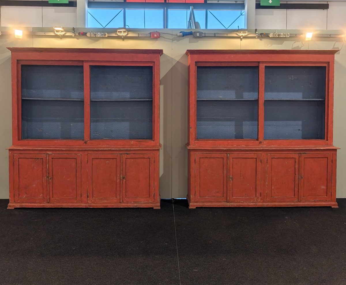 Coppia di credenze librerie fine 800 laccate vintage